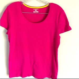 3/$20 Jones New York sport cotton T-shirt
100% cotton very nicely made T-shirt